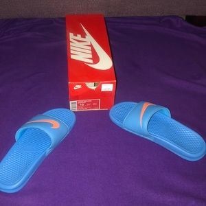 Women Benassi Swoosh